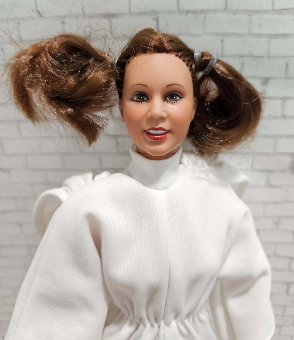 1978 Kenner Star Wars Princess Leia 12in Doll Star Puffs White Gown Vintage